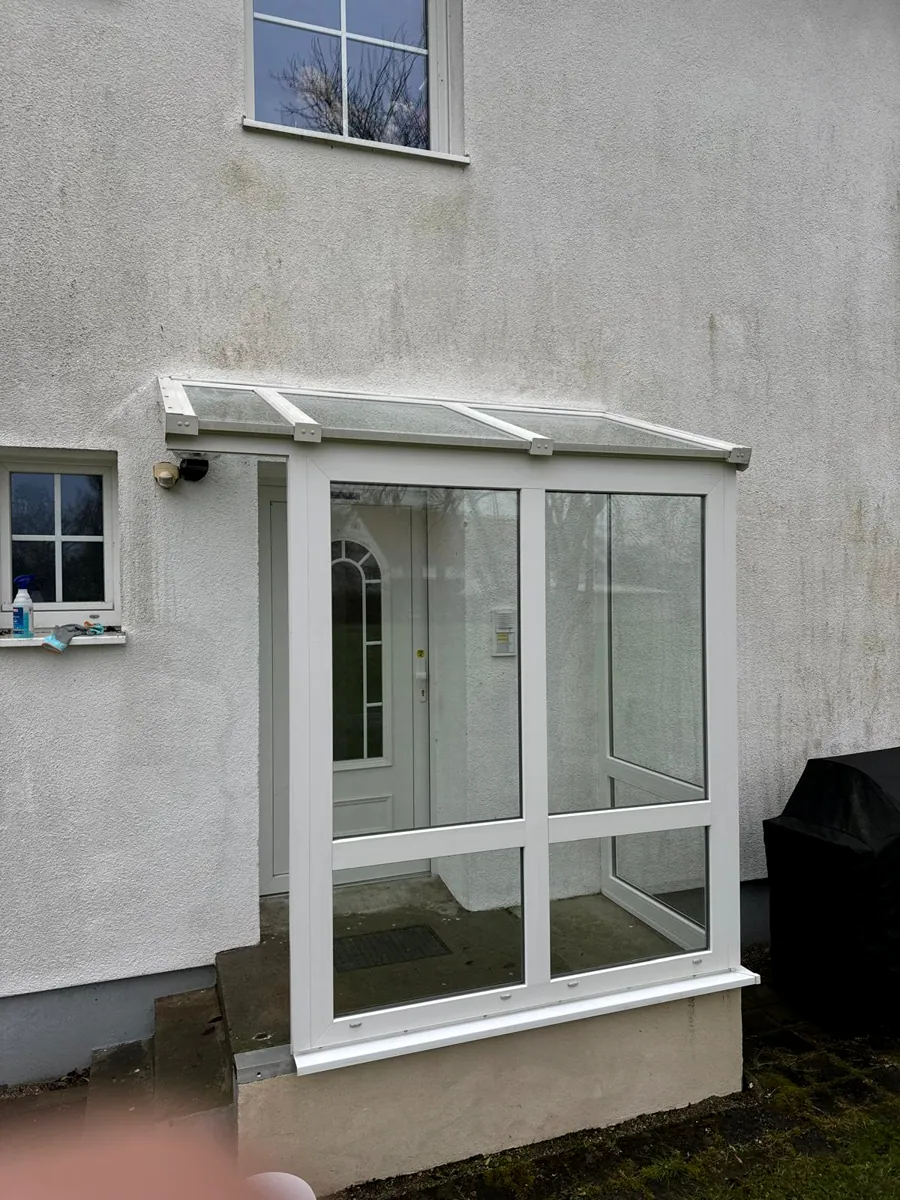 Glas & Eingangsbereich